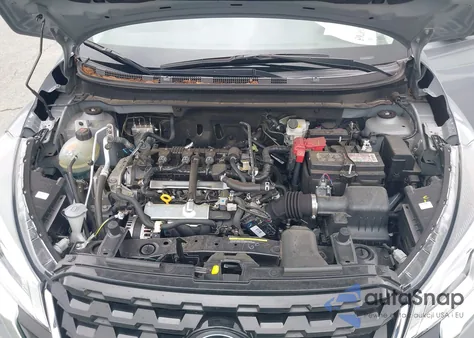 2023 Nissan Kicks Sv Xtronic Cvt z USA, uszkodzony, nr VIN 3N1CP5CV7PL557615